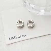 在飛比找momo購物網優惠-【UME.Acce】純銀寬面金屬感圈圈耳扣耳環(S925純銀