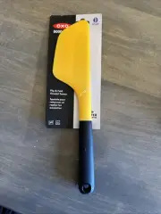 OXO Good Grips Flip and Fold Omelet Turner Large Silicone Cooking Spatula 13"