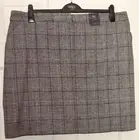 M&S Ladies Short Skirt Dark Grey Check Wool Mix Fabric 22L BNWT Marks