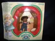 1983 Vintage Cabbage Patch kids Black african American Girl Pin-Up 9" Doll 4 +