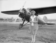 Amelia Earhart American Aviation Pioneer Amelia Earhart Old Photo 36