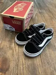 KIDS OLD SKOOL V SHOE Kids Size 8