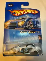 2005 Hot Wheels Rebel Rides W-Oozie Motorcycle G6815 078 NEW