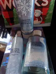 Bath & Body Works Frosted Coconut Snowball Shower Gel, Body Cream & Shimmer Mist