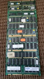 !!!Estate Find!!!! Group Of Memory Sticks New & Used Crucial And Others