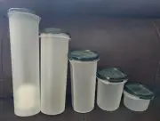 Tupperware NEW Modular Mate Round set of 5 black seals