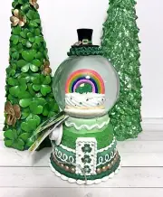 St. Patrick's Day Waterglobe Light Up, Rainbow, Top Hat, Green, Lucky Lane, NEW