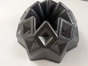 New Wilton Dimensions 8-Star Bundt Pan Heavy Nonstick Aluminum Retired Gem Jewel