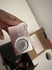 Casio EXILIM EX-Z75 7.2MP Digital Camera - Pink (MPN)