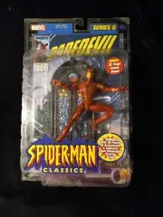 VINTAGE 2001 MARVEL SPIDERMAN CLASSICS DAREDEVIL ACTION FIGURE WITH COMIC BOOK