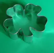 New Tin St Patrick's Day 4-Leaf Clover Small Cookie Cutter