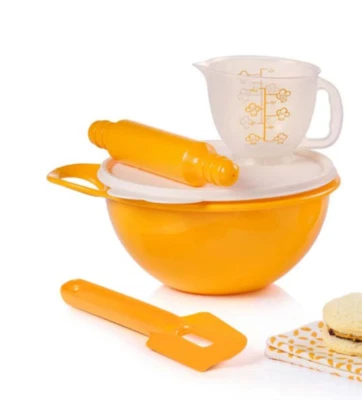 Tupperware Kids Baking Set Thasta Bowl Spatula Measuring Cup Rolling Pin Orange