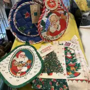 VTG Christmas 2 Kitchen Hand Towel & 4Pot Holders 70’s's, 80’s Lot New with Tags