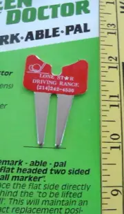 NIP The Green X Doctor Divot Repair and Marker Tool - Red