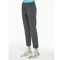 在飛比找momo購物網優惠-【Wildland 荒野】女彈性環保紗九分窄口褲(深灰色)