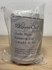 Pampered Chef Garlic Slicer Peeler New In Package Instructions #1113 White