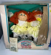 1985 CABBAGE PATCH KIDS TWINS DOLLS, YELLOW OUTFITS