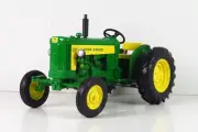 Two-Cylinder Club Expo XV Iowa 2005 RC2 John Deere 330 Utility Tractor 1:16