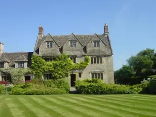 科茨沃爾德普勞酒店及餐廳The Cotswold Plough Hotel and Restaurant