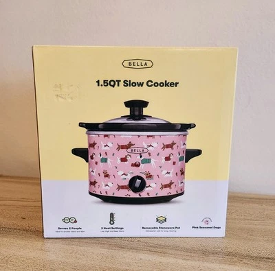 Bella 1.5Qt Slow Cooker Crockpot Pink Puppy Dogs Sweaters Special Edition Winter