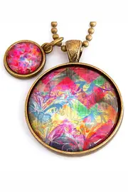 Graffiti In Rainbow Pendant W Pink Mimi Charm--NES-PGRRAIN