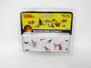 Woodland Scenics O 2725 Dogs Cats Pets Fire Hydrant Beagle Hound Figure Set