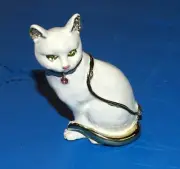 White Cat Trinket Box, pill box, hiding place, pillbox, jewelry box