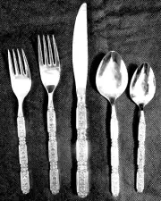 RAPHAEL by Oneida 5 Piece Place Setting NEW NEVER USED 18/10 made in USA