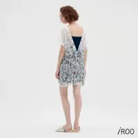 在飛比找momo購物網優惠-【iROO】淺藍花卉後深V洋裝
