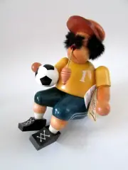 Erzgebirge ChristianUlbrich German Wood Soccer Footballer Smoker ShelfSitter NWT