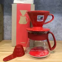 在飛比找momo購物網優惠-【HARIO】陶瓷濾杯 咖啡壺組 VDS-3012R 禮盒組