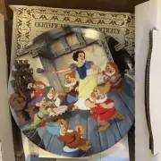 Walt Disney’s Knowles Snow White And The Seven Dwarfs Collector Plate