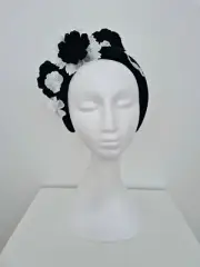 Miss Whimsical. 3D floral lace headband fascinator in Black / White