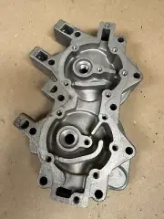 New OEM Johnson & Evinrude 1974-1984 40 HP Outboard Cylinder Head # 318961
