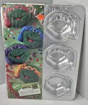 Vintage TMNT 1990 Wilton Teenage Mutant Ninja Turtles Mini Cake Pan Nos