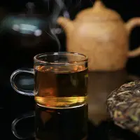 在飛比找Yahoo!奇摩拍賣優惠-【白茶】正宗福鼎白茶荒野老白茶 2014年配料緊壓白茶餅一級