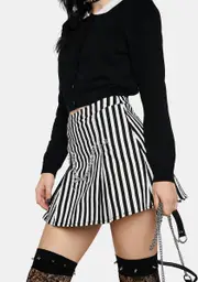 [Black Friday] Beetlejuice Stripe Goth Skort