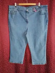 NWT Millers Womens Blue Straight Leg Crop Length Stretch Jeans Size 22