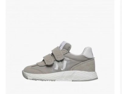 New in Box NATURINO JESKO 2 VL. Suede and technical fabric sneakers in Dove grey