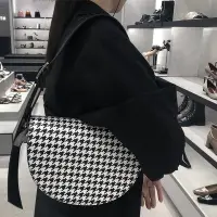 在飛比找Yahoo!奇摩拍賣優惠-熱銷 Charles & Keith Charles & K