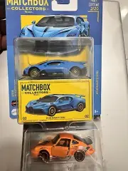 2023 MATCHBOX COLLECTORS PREMIUM 2018 BUGATTI DIVO BLUE & Porsche 911 70 Aniver