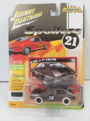 Johnny Lighting Spoilers 1971 Ford Pinto Junk in the Trunk White Lightning NEW