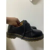 在飛比找蝦皮購物優惠-Dr.martens 1461 三孔經典馬丁鞋（24cm/E