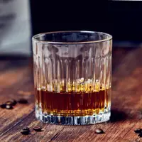 在飛比找ETMall東森購物網優惠-日式條紋威士忌杯 酒吧專用伏特加酒杯復古烈酒杯玻璃洋酒杯子