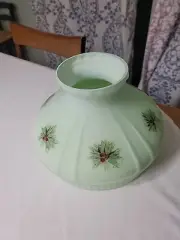 Aladdin 1982 Holly & Berry Christmas Hand Painted Lamp Shade 10" Fitter