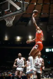 Reggie Theus of the Chicago Bulls 1980's Basketball photo 8