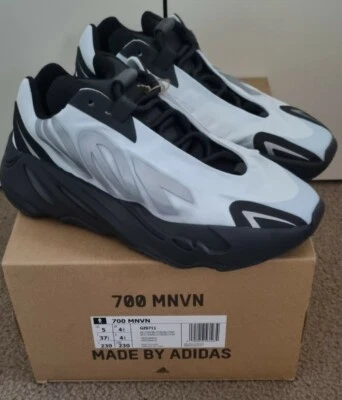 Yeezy 700 MNVN Blue Tint US5