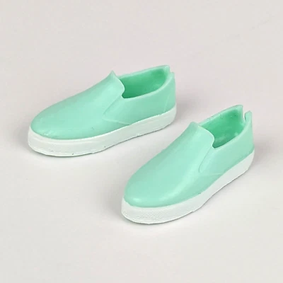 Mattel - Creatable World - DC-414 - Pair Green & White Deck Shoes Sneakers Only