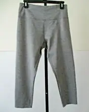 Bally Total Fitness Regular Size L gray polyester/spandex workout capri leggings