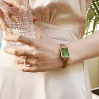 在飛比找蝦皮購物優惠-Modiya女錶孔雀綠小方時尚復古小清新合金手錶